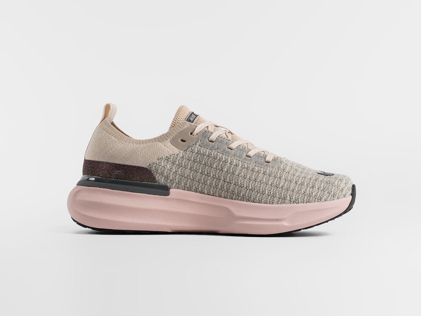 Кроссовки Nike ZoomX Invincible Run Flyknit 3