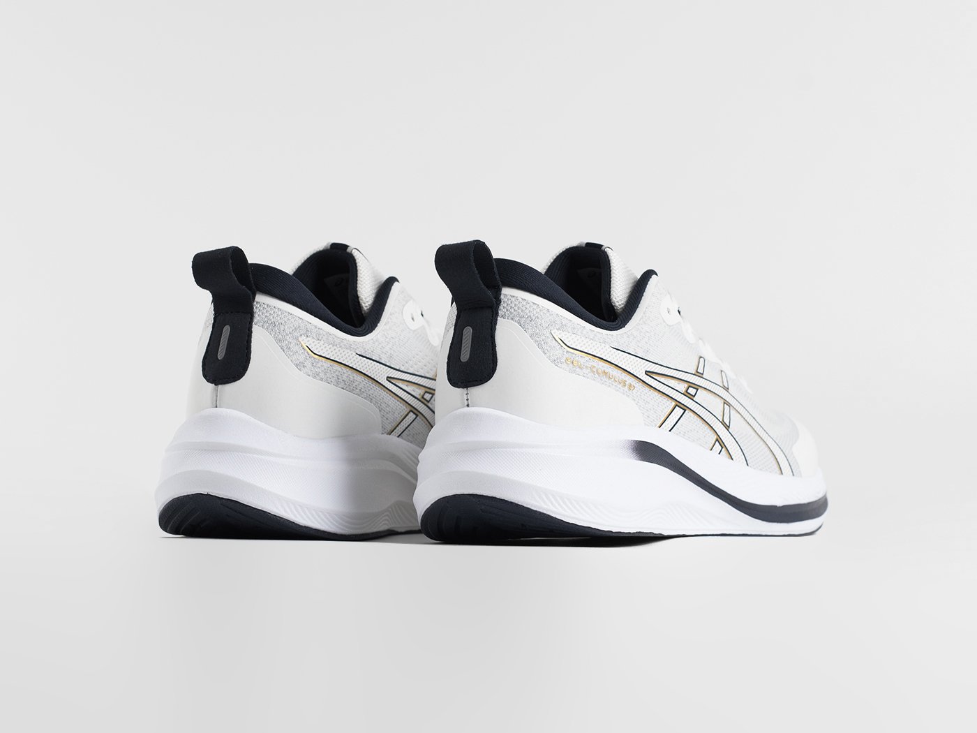 Кроссовки Asics