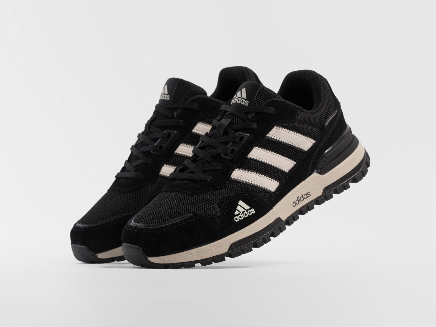 Кроссовки Adidas