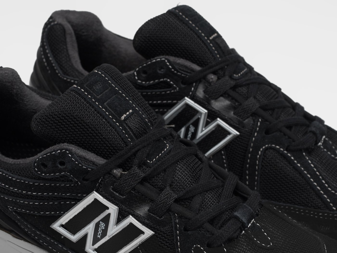Кроссовки New Balance 1906R