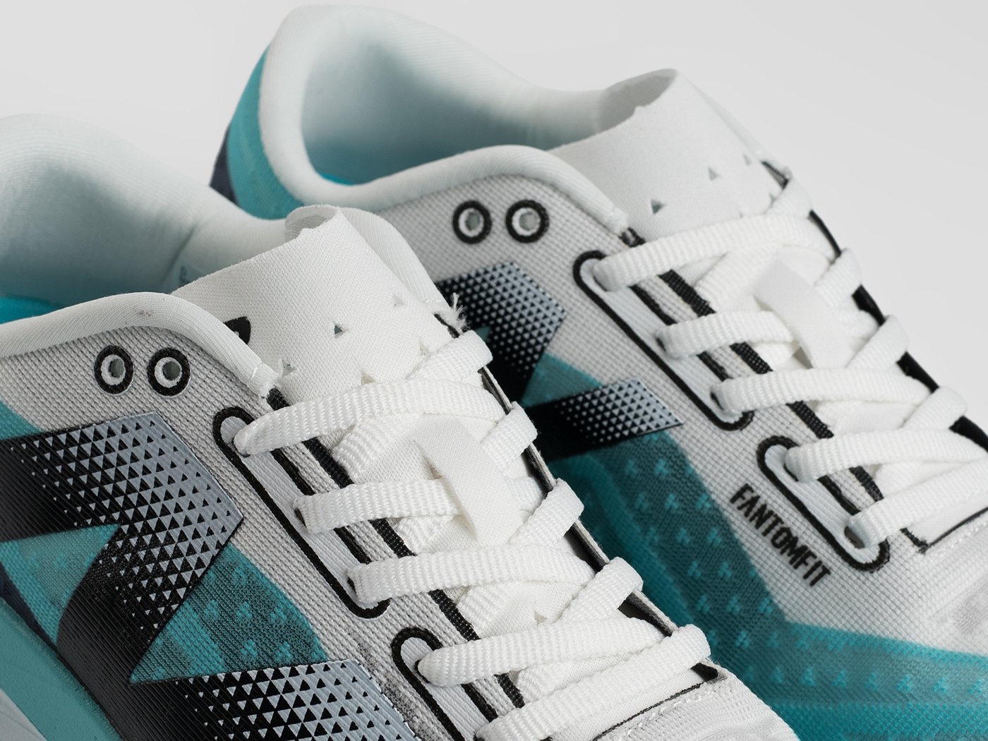 Кроссовки New Balance FuelCell Rebel V4