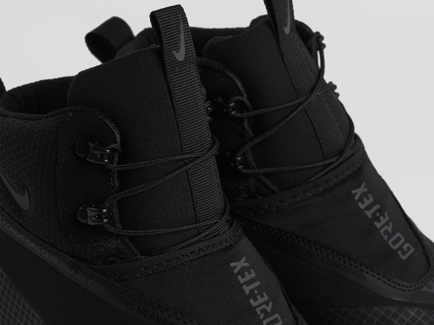 Зимние кроссовки Nike ACG Mountain Fly Gore-Tex