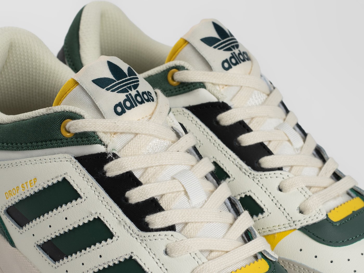 Кроссовки Adidas Drop Step