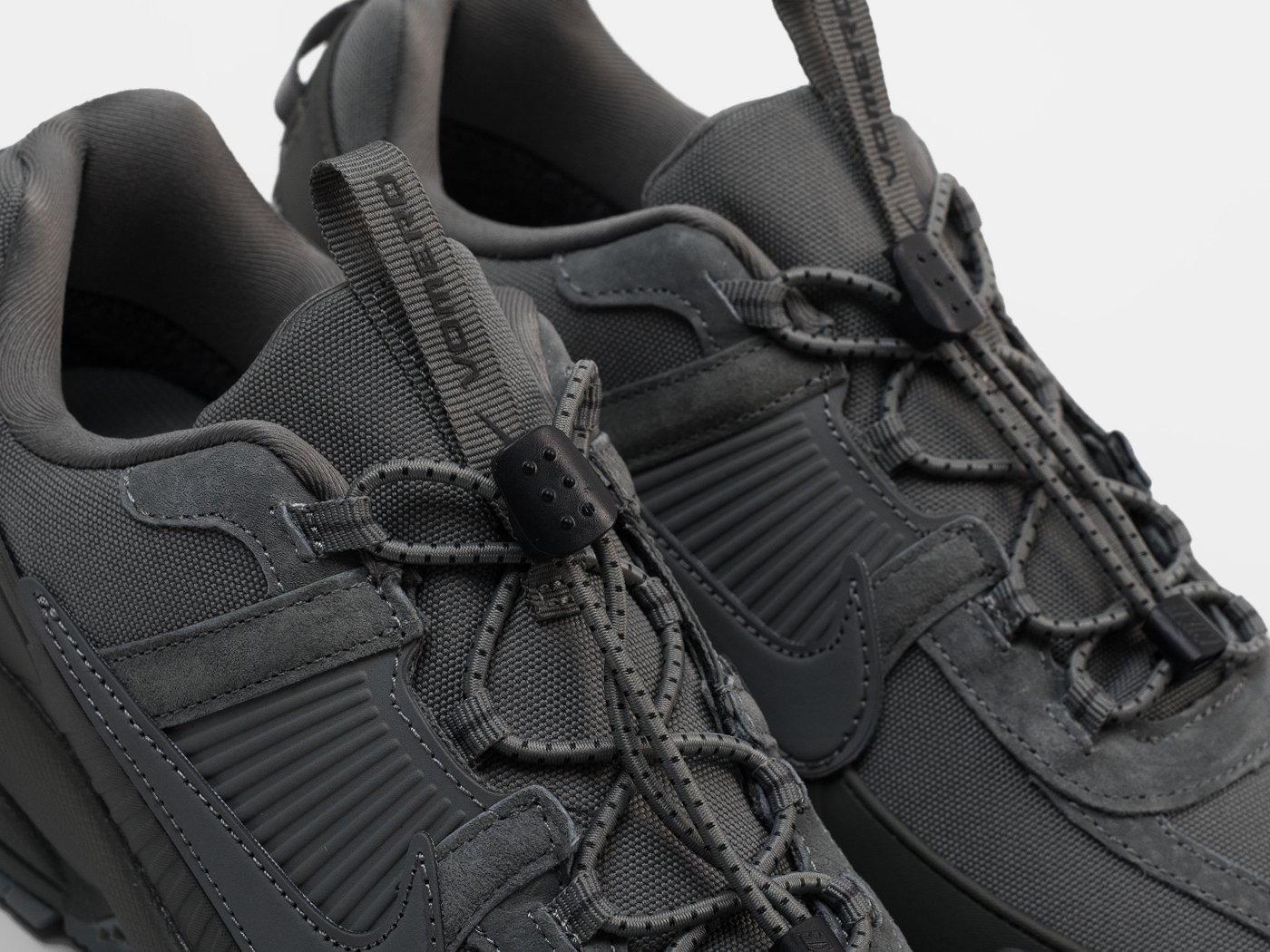 Кроссовки Nike Zoom Vomero 5 Roam