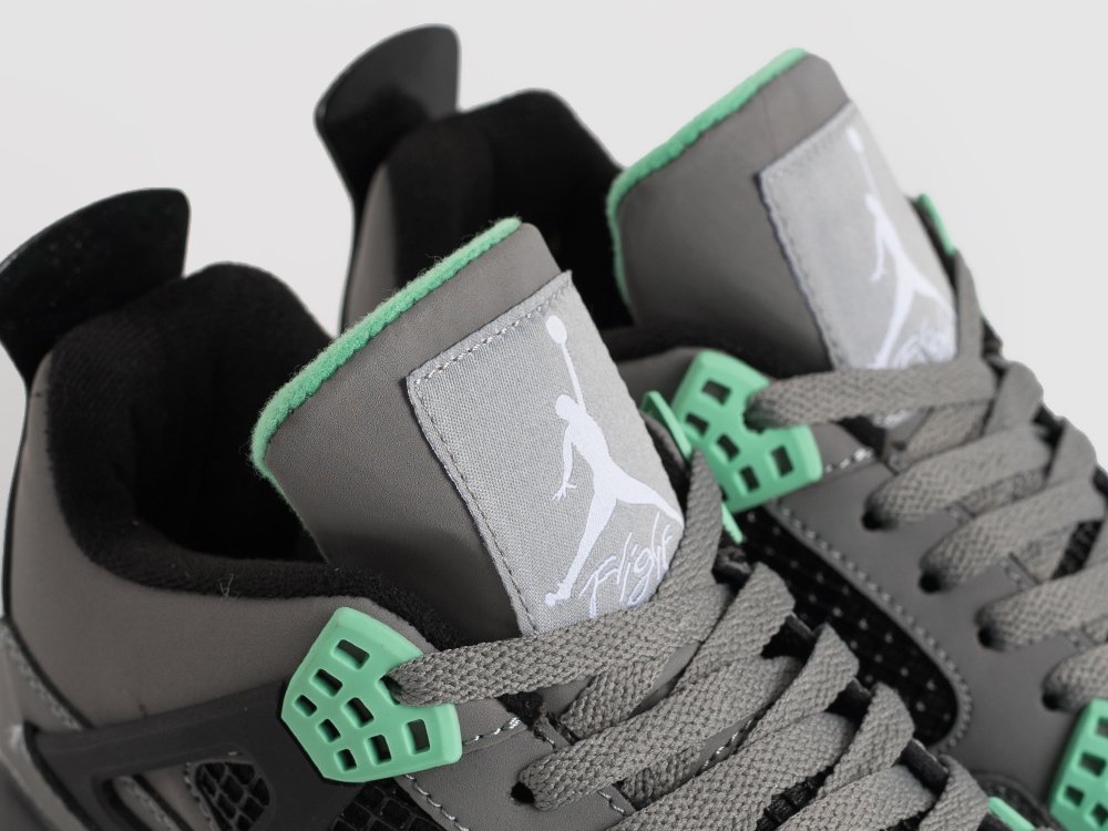 Кроссовки Nike Air Jordan 4 Retro