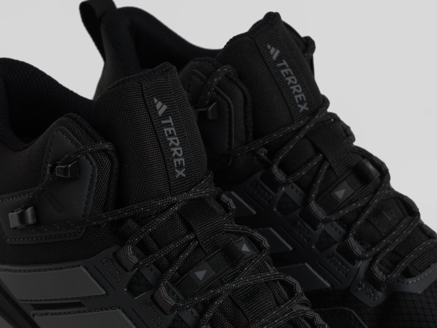Кроссовки Adidas Terrex Skychaser Mid