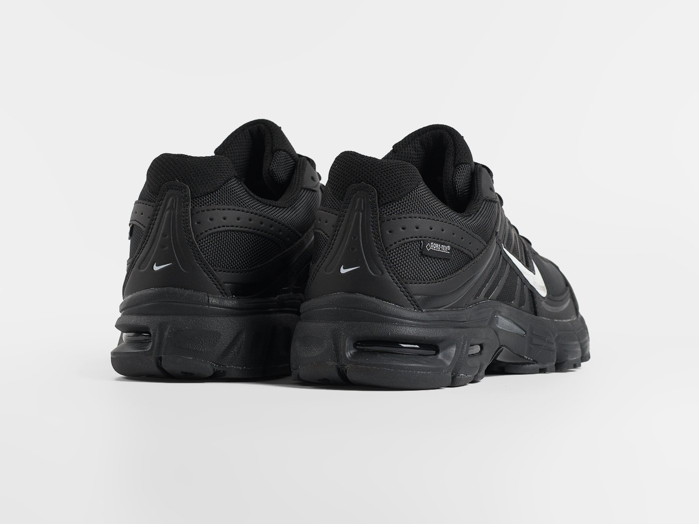 Кроссовки Nike