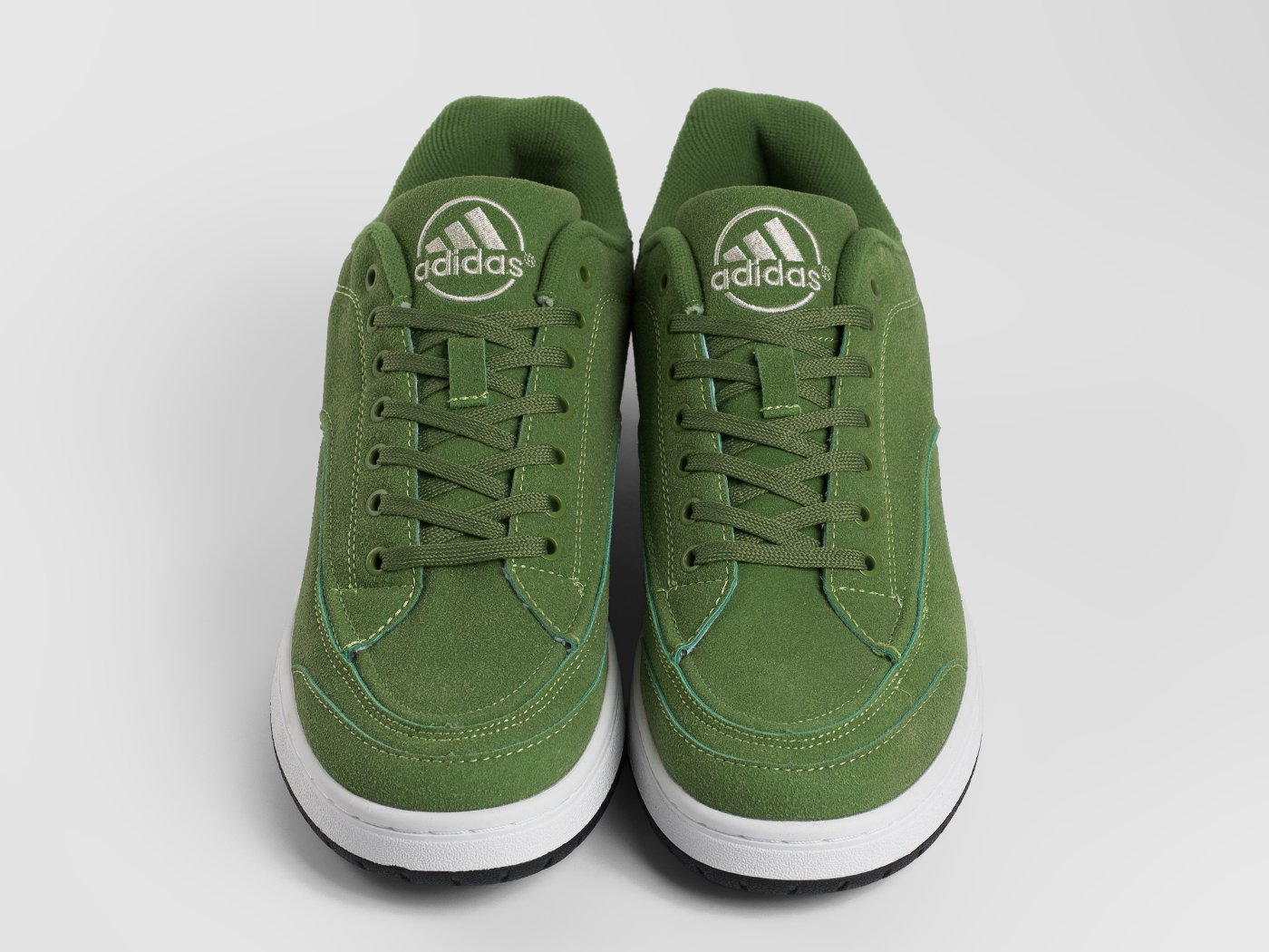 Кроссовки Adidas