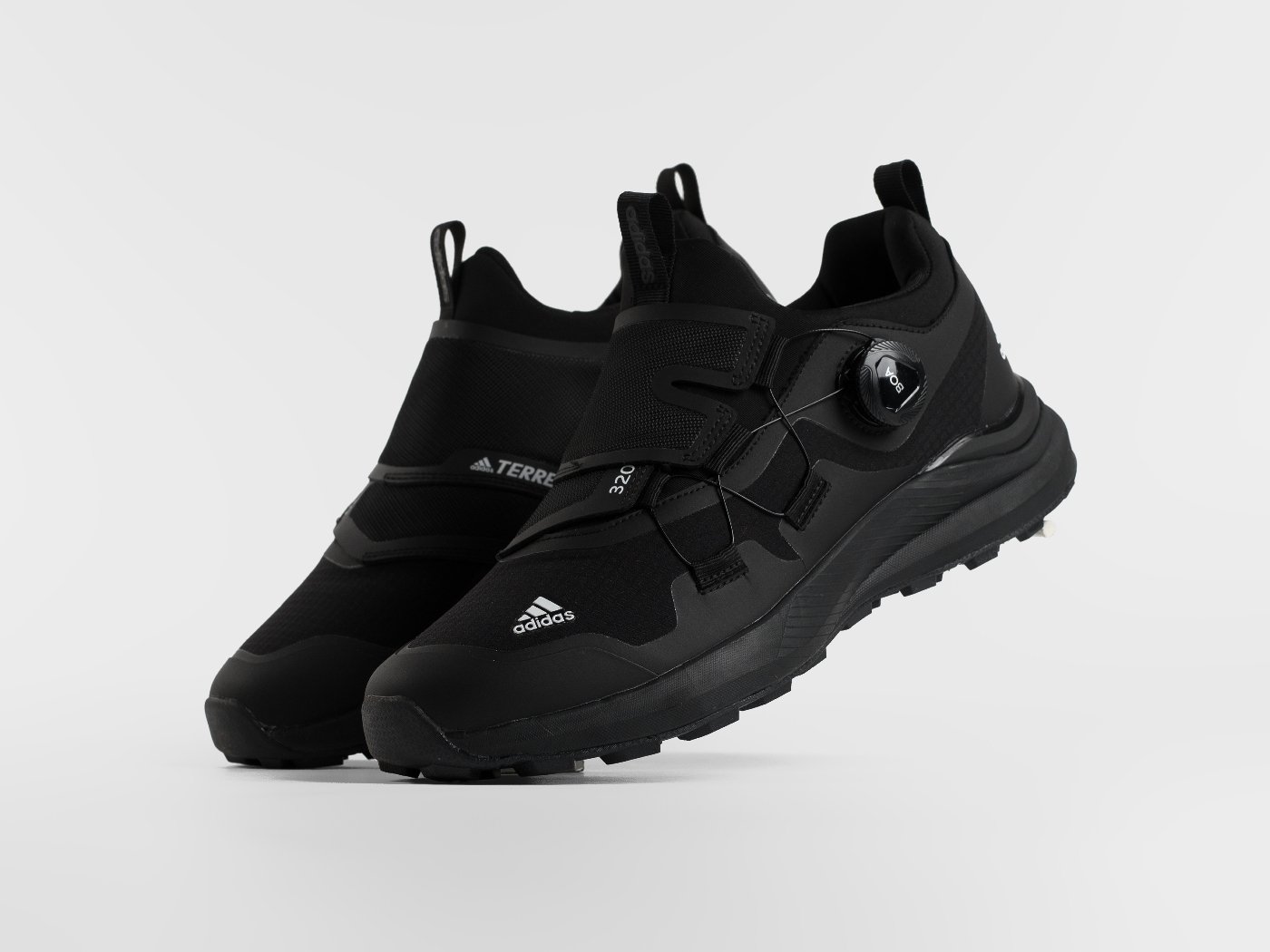 Кроссовки Adidas