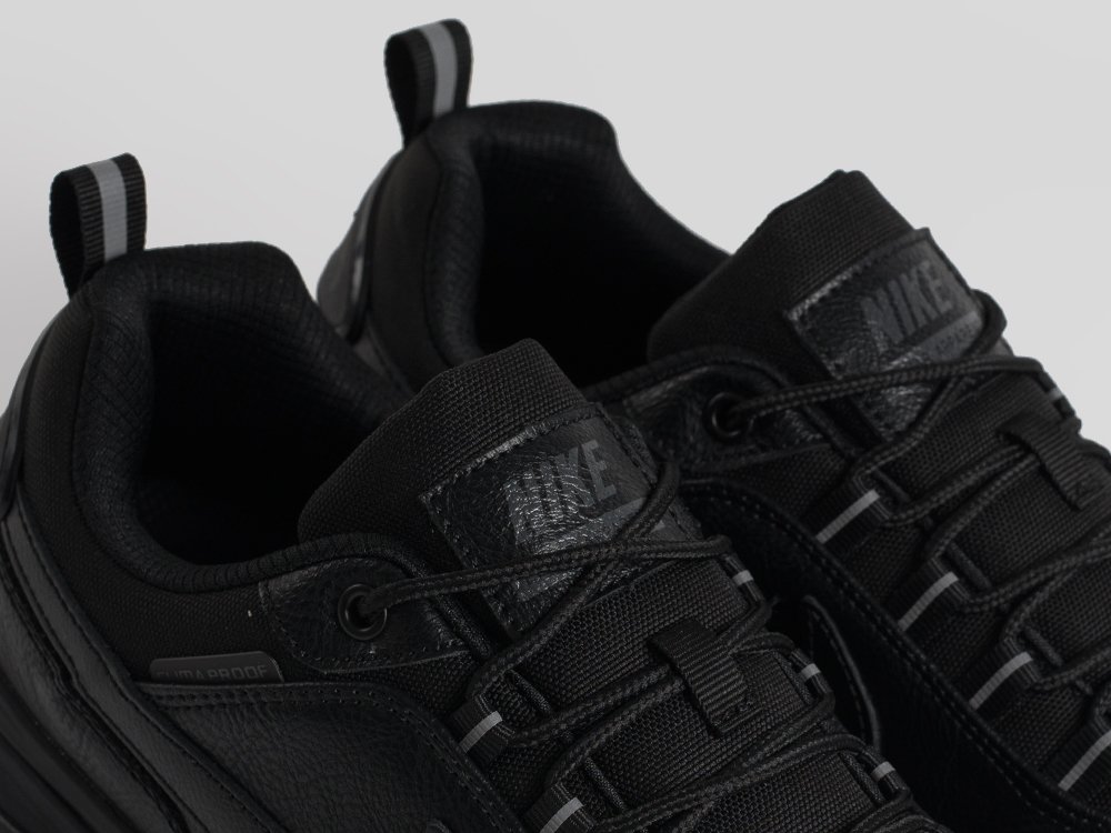 Кроссовки Nike