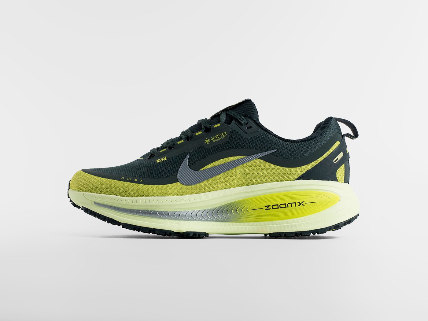 Кроссовки Nike Air Zoom Vomero 18
