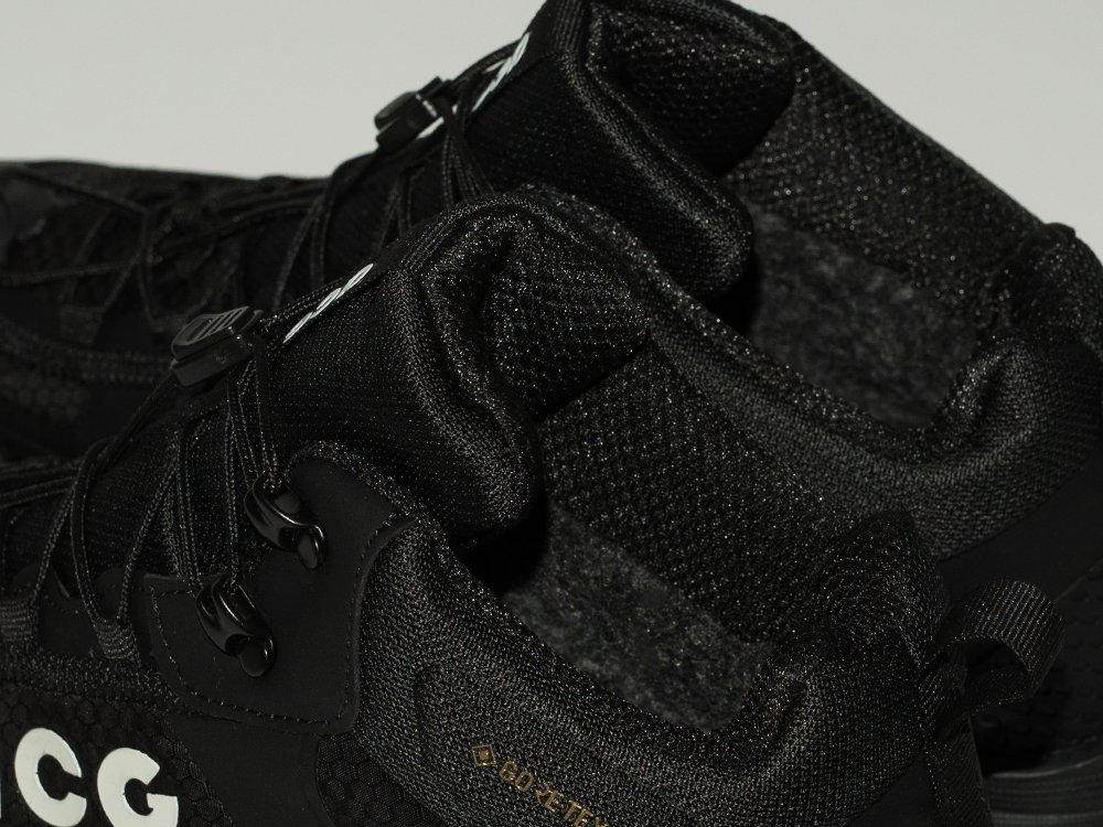 Зимние кроссовки Nike ACG Mountain Fly Mid