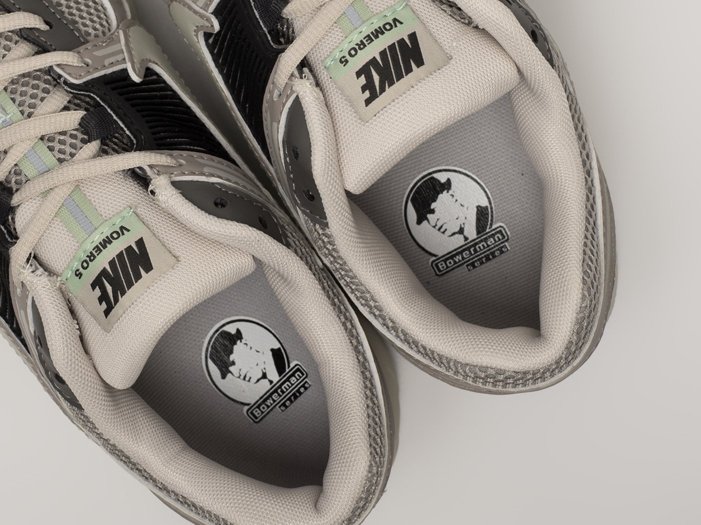 Кроссовки Nike Air Zoom Vomero 5