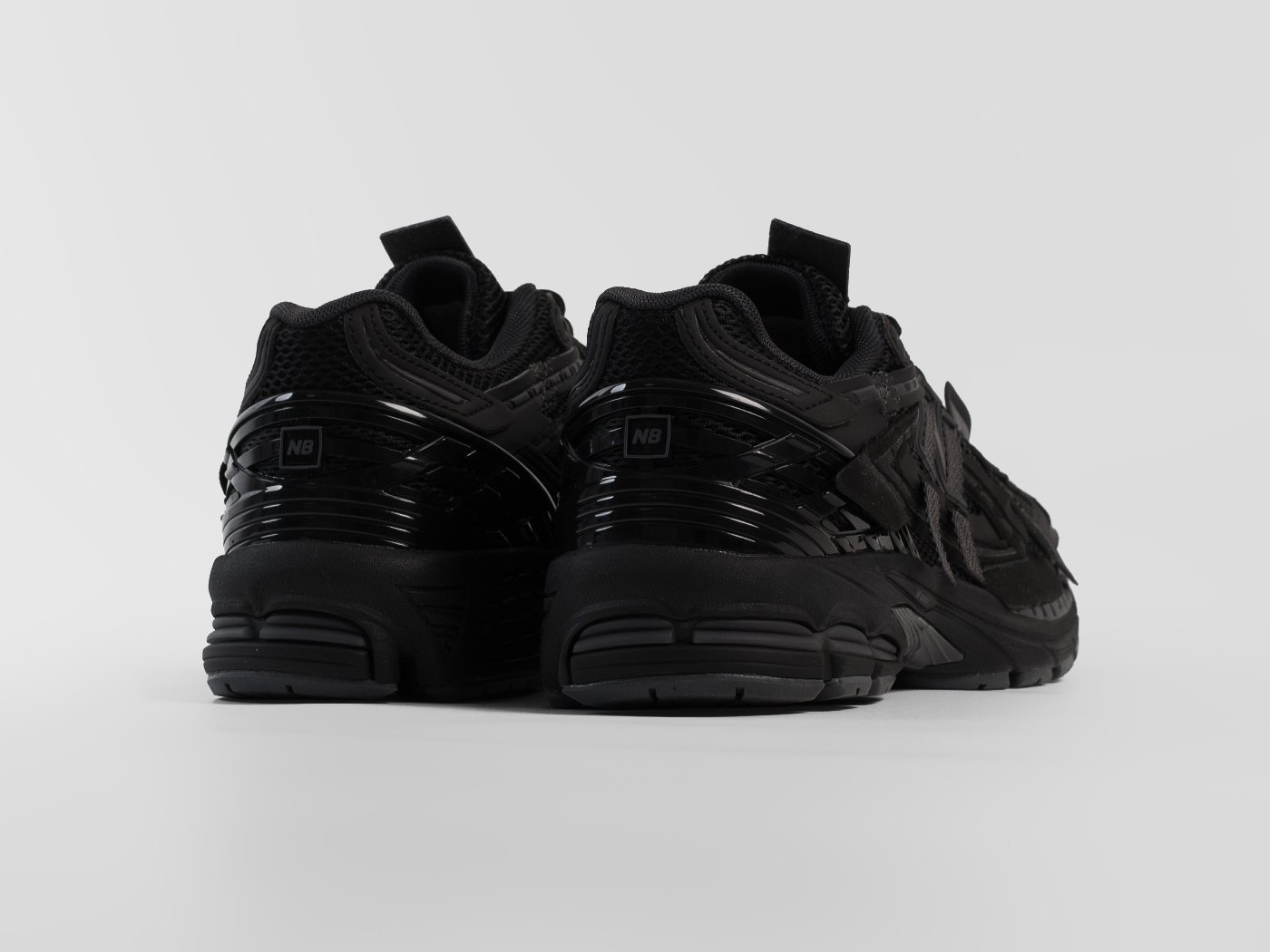 Кроссовки New Balance 1906A