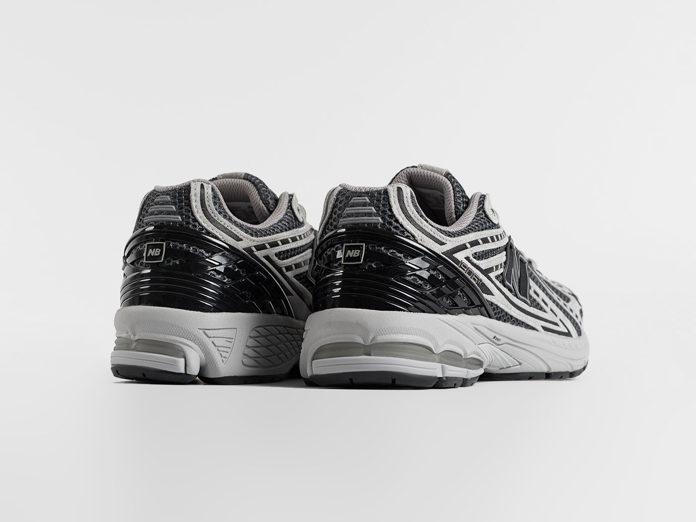 Кроссовки New Balance 1906R