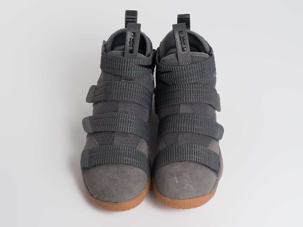 Кроссовки Nike Lebron Soldier 11