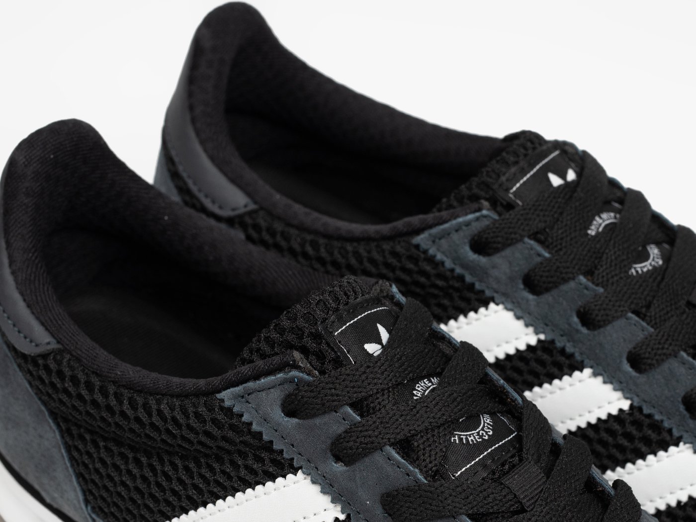 Кроссовки Wales Bonner X Adidas SL 76