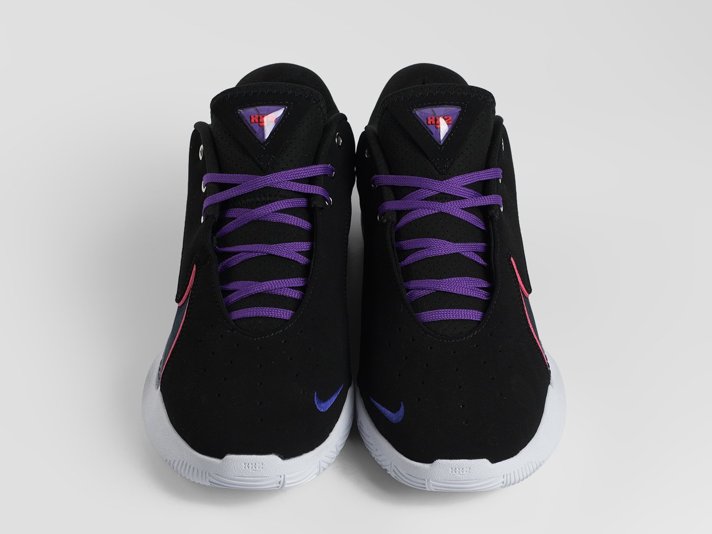 Кроссовки Nike Lebron XXII