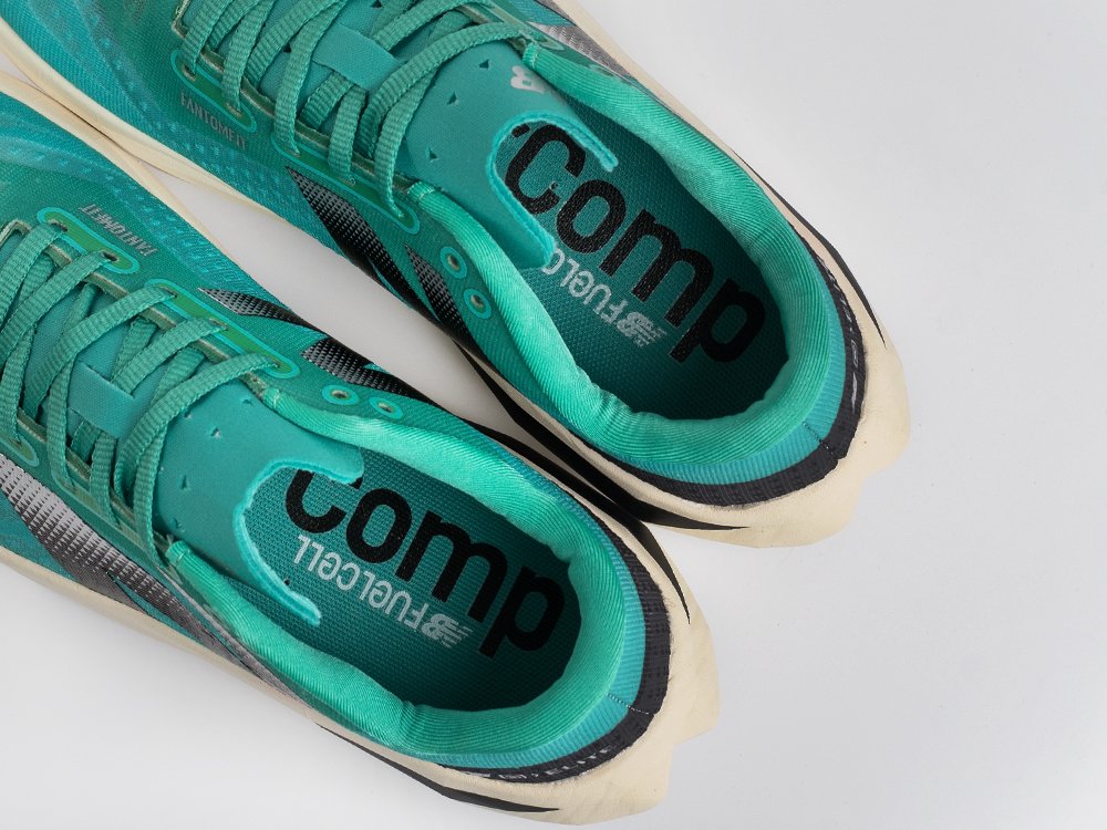 Кроссовки New Balance FuelCell Rebel V4