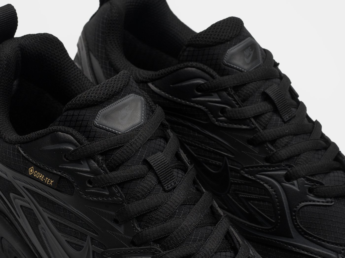 Кроссовки Nike Fiyi V2