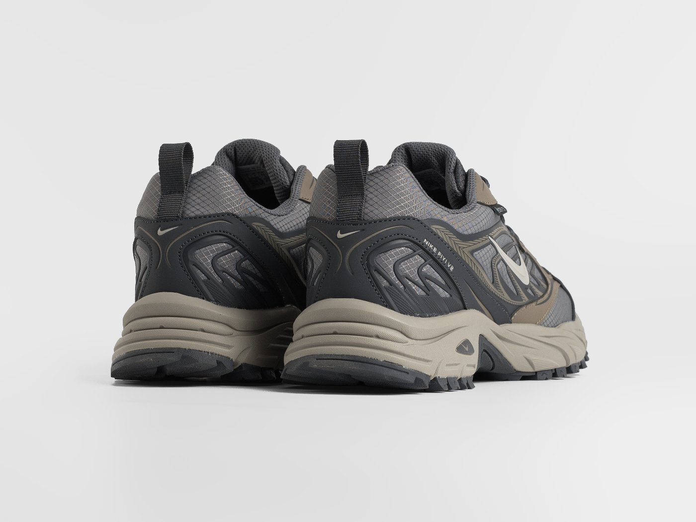 Кроссовки Nike Fiyi V2