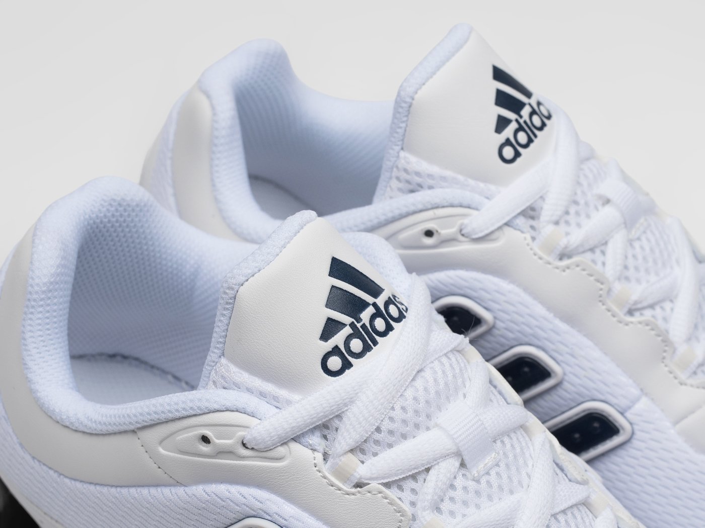 Кроссовки Adidas Megaride Pro