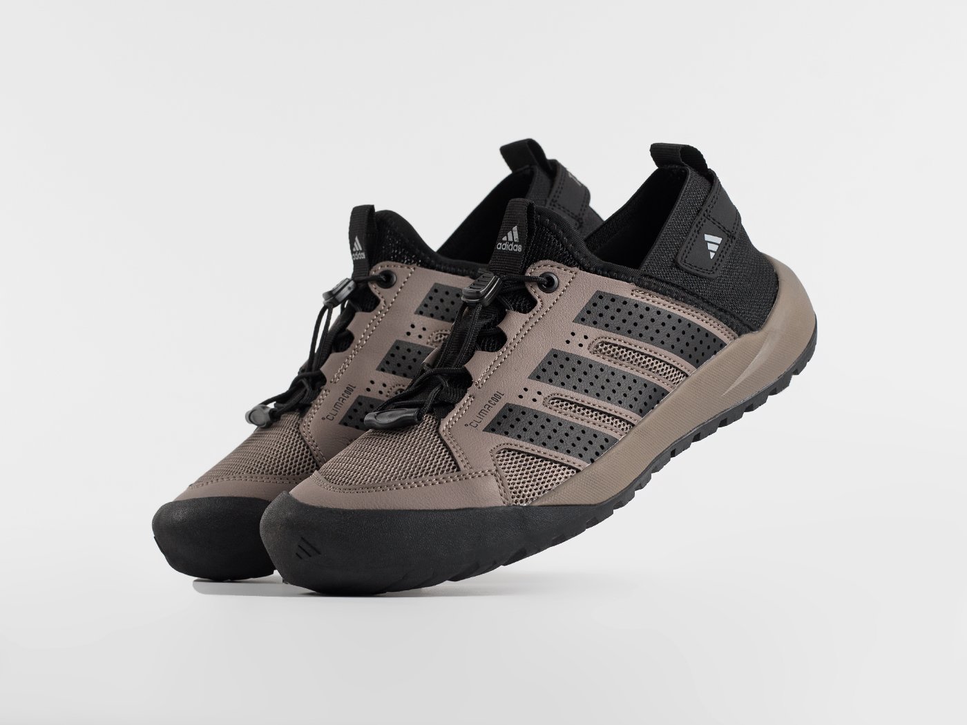 Кроссовки Adidas Daroga 25