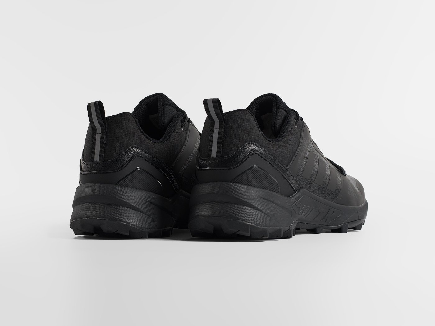 Кроссовки Adidas Terrex Swift R3