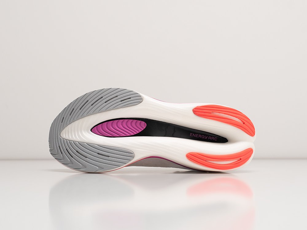 Кроссовки New Balance FuelCell SC Elite v3