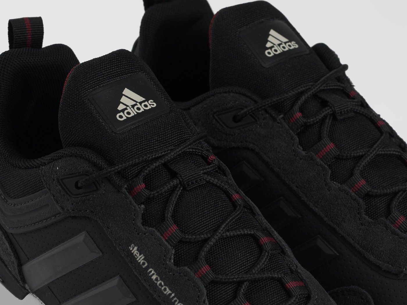 Кроссовки Adidas
