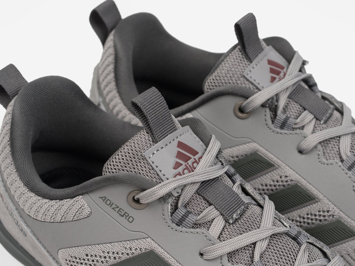 Кроссовки Adidas