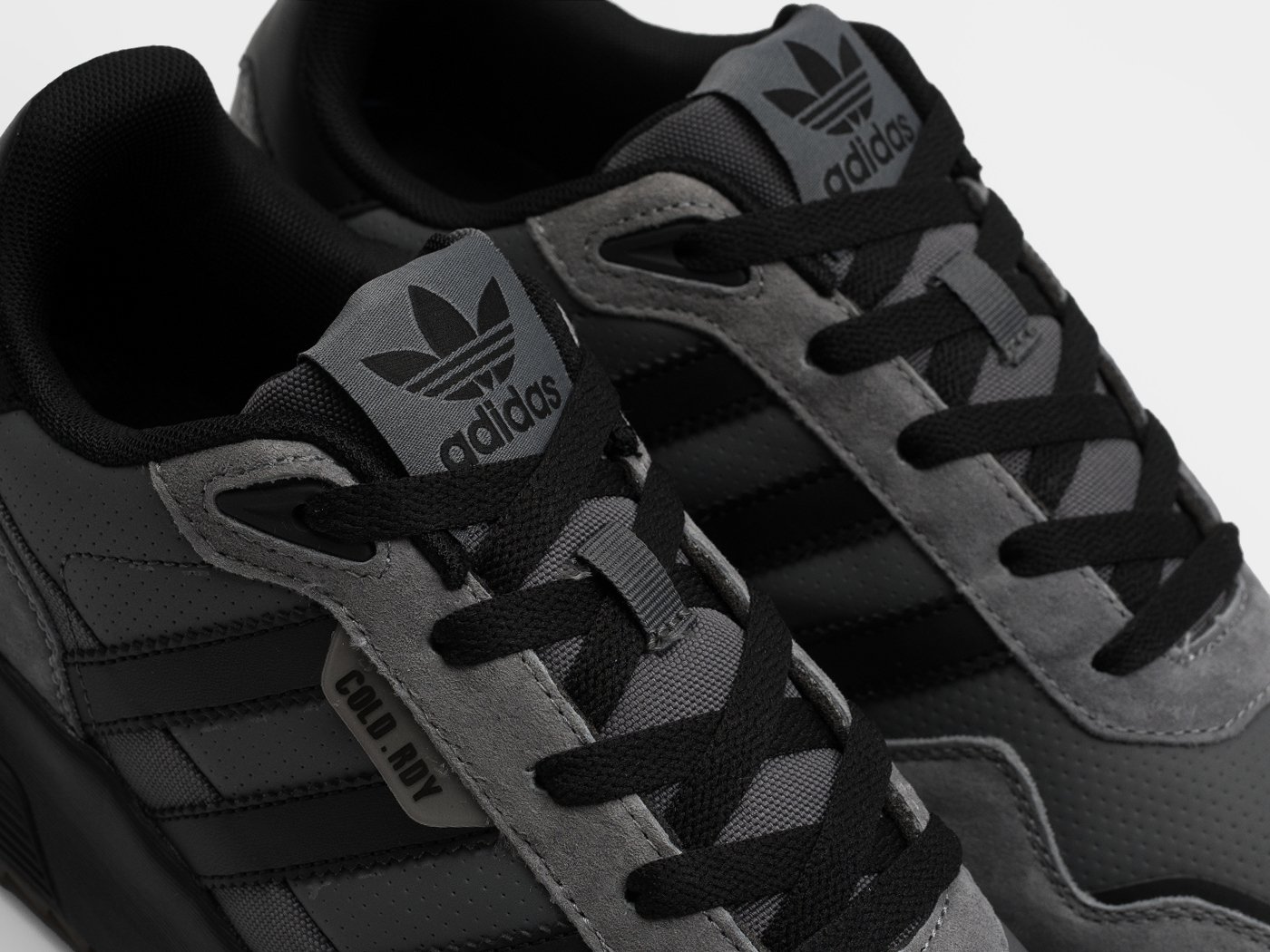 Кроссовки Adidas Retropy F2