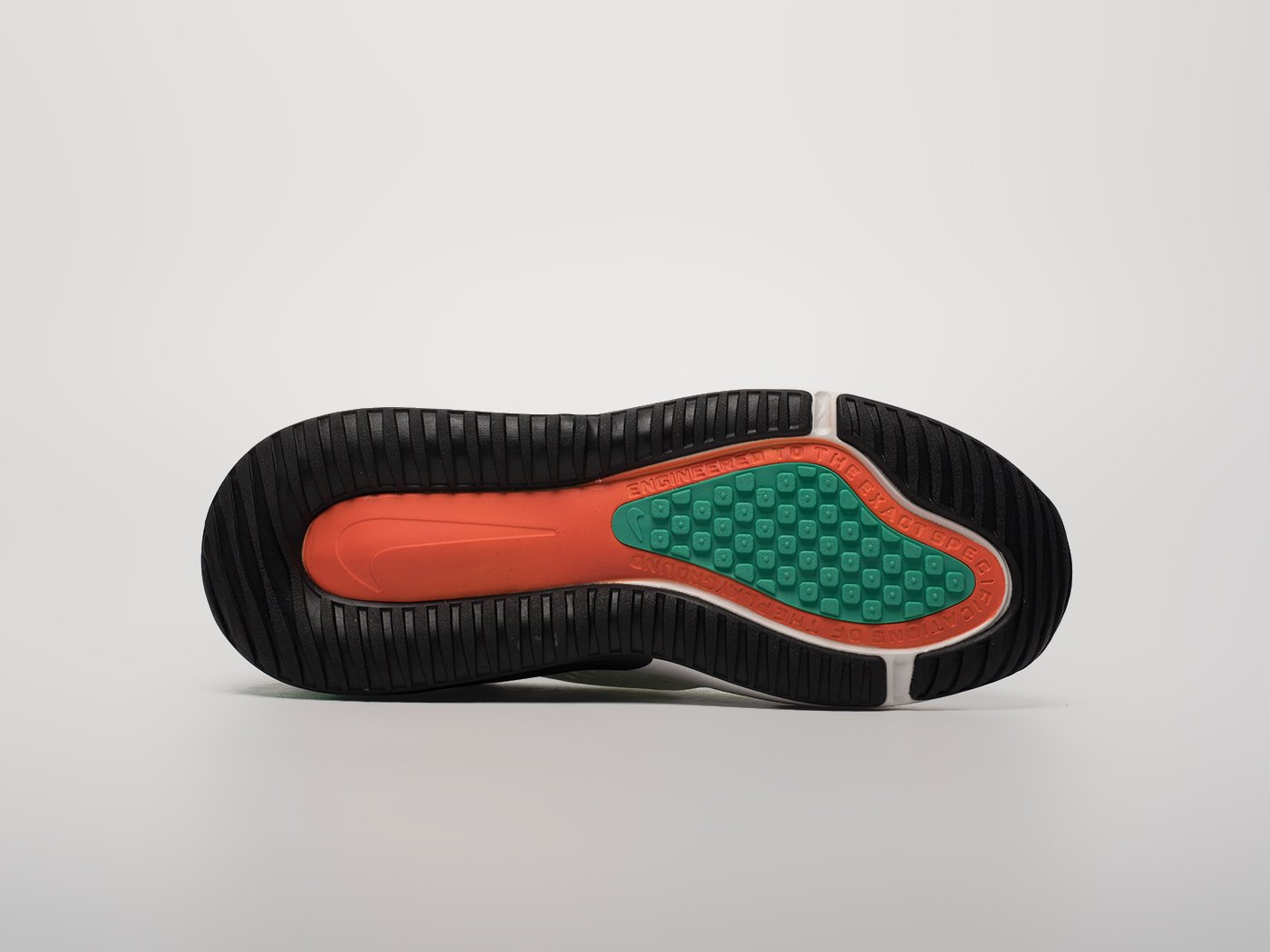 Кроссовки Nike Air Max 270 GO