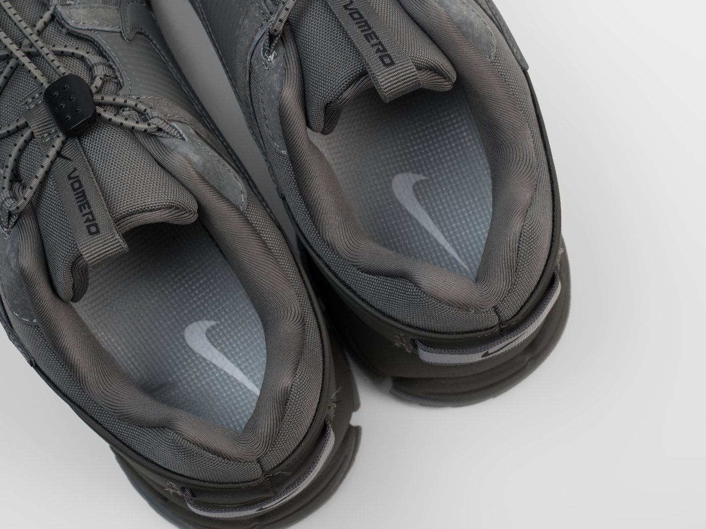 Кроссовки Nike Zoom Vomero 5 Roam