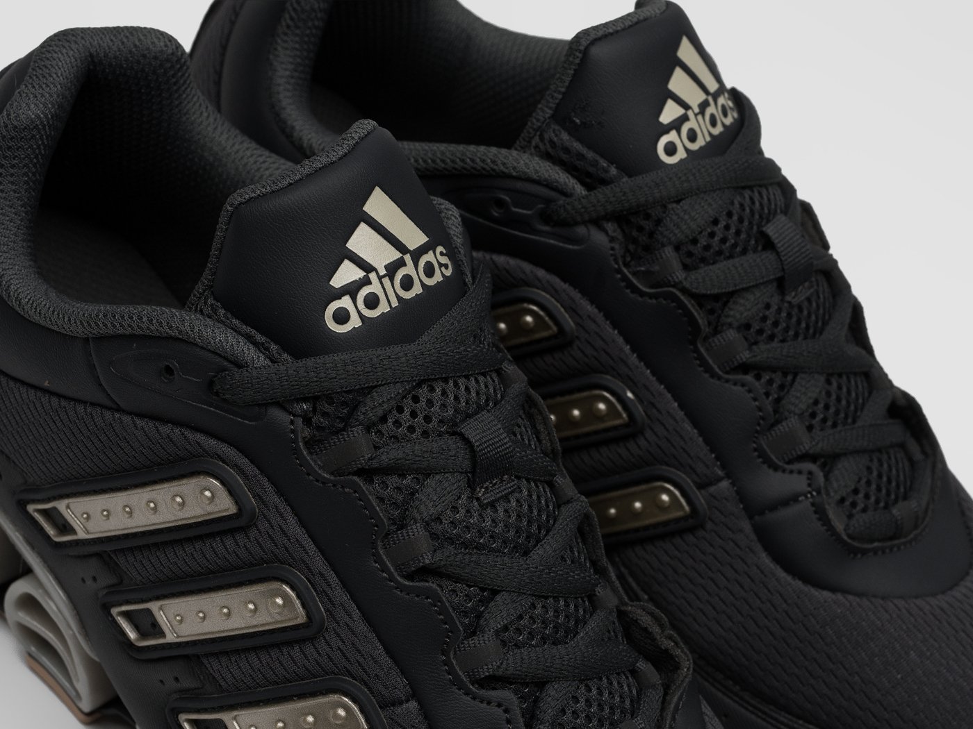 Кроссовки Adidas Megaride Pro