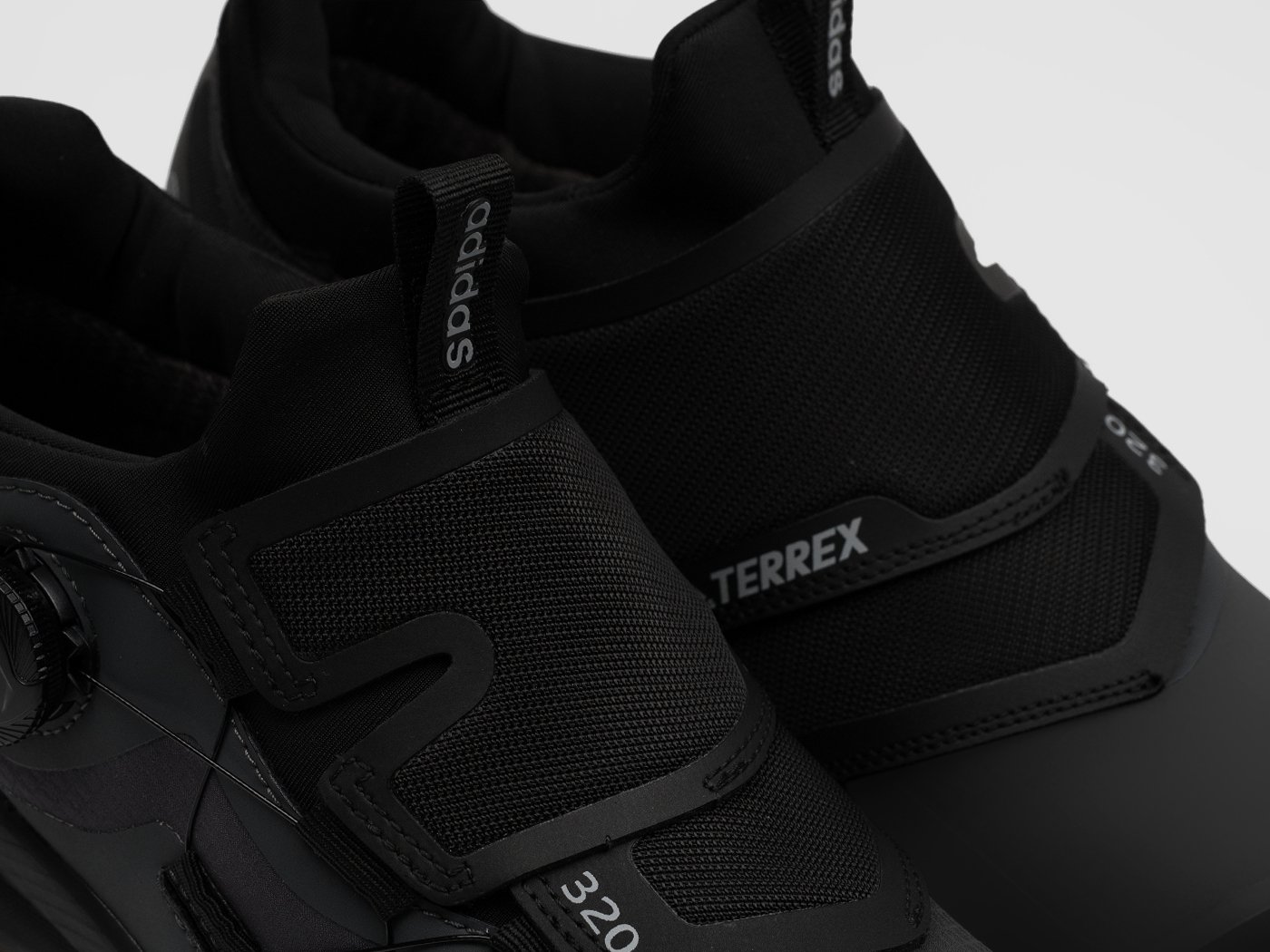 Кроссовки Adidas
