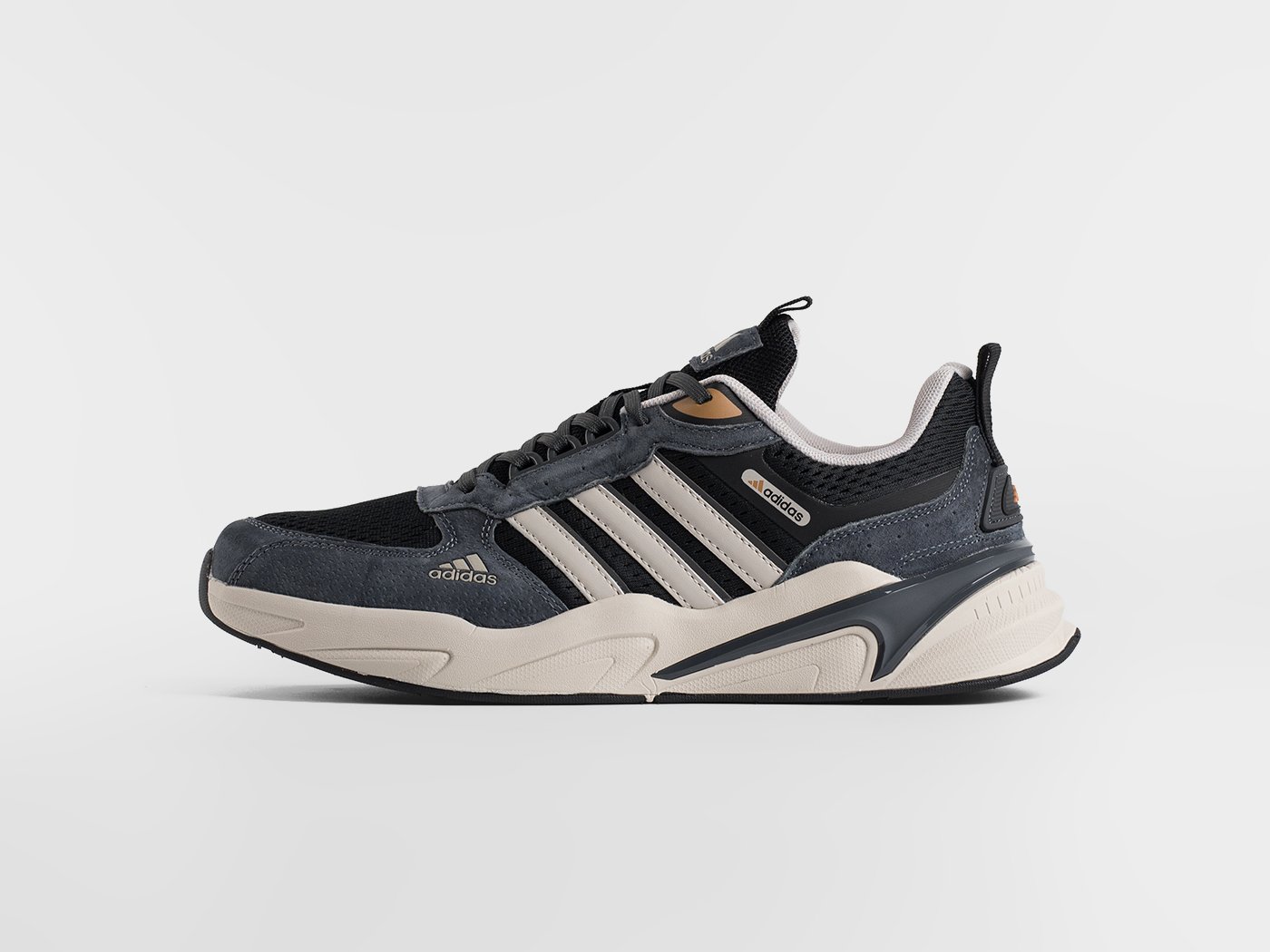 Кроссовки Adidas