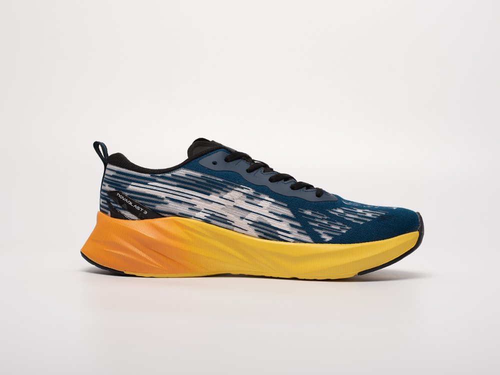 Кроссовки Asics Novablast 3