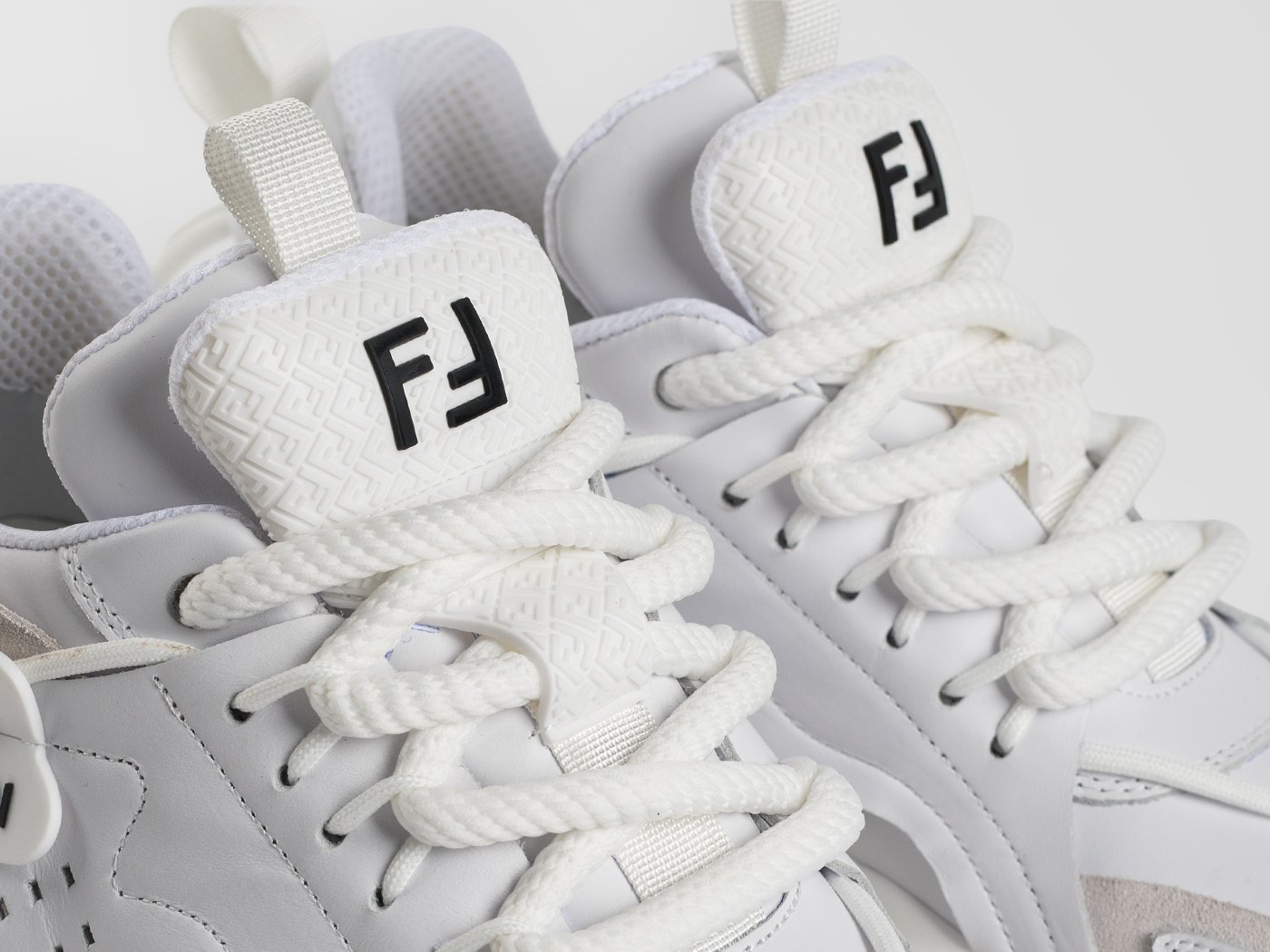 Кроссовки Fendi
