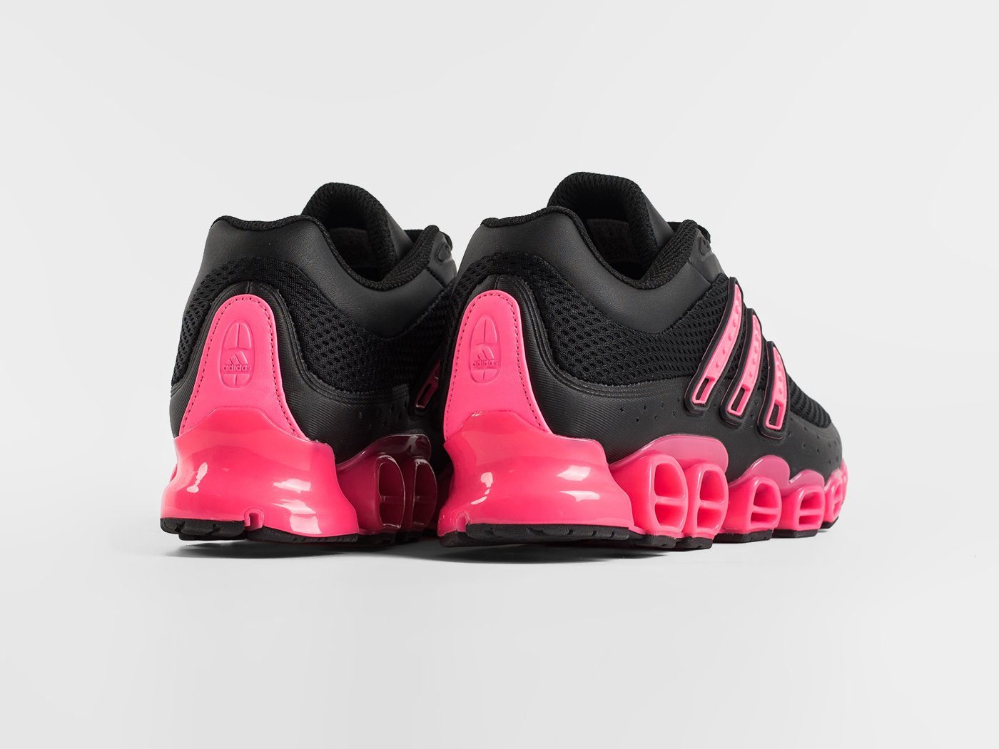 Кроссовки Adidas Megaride Pro