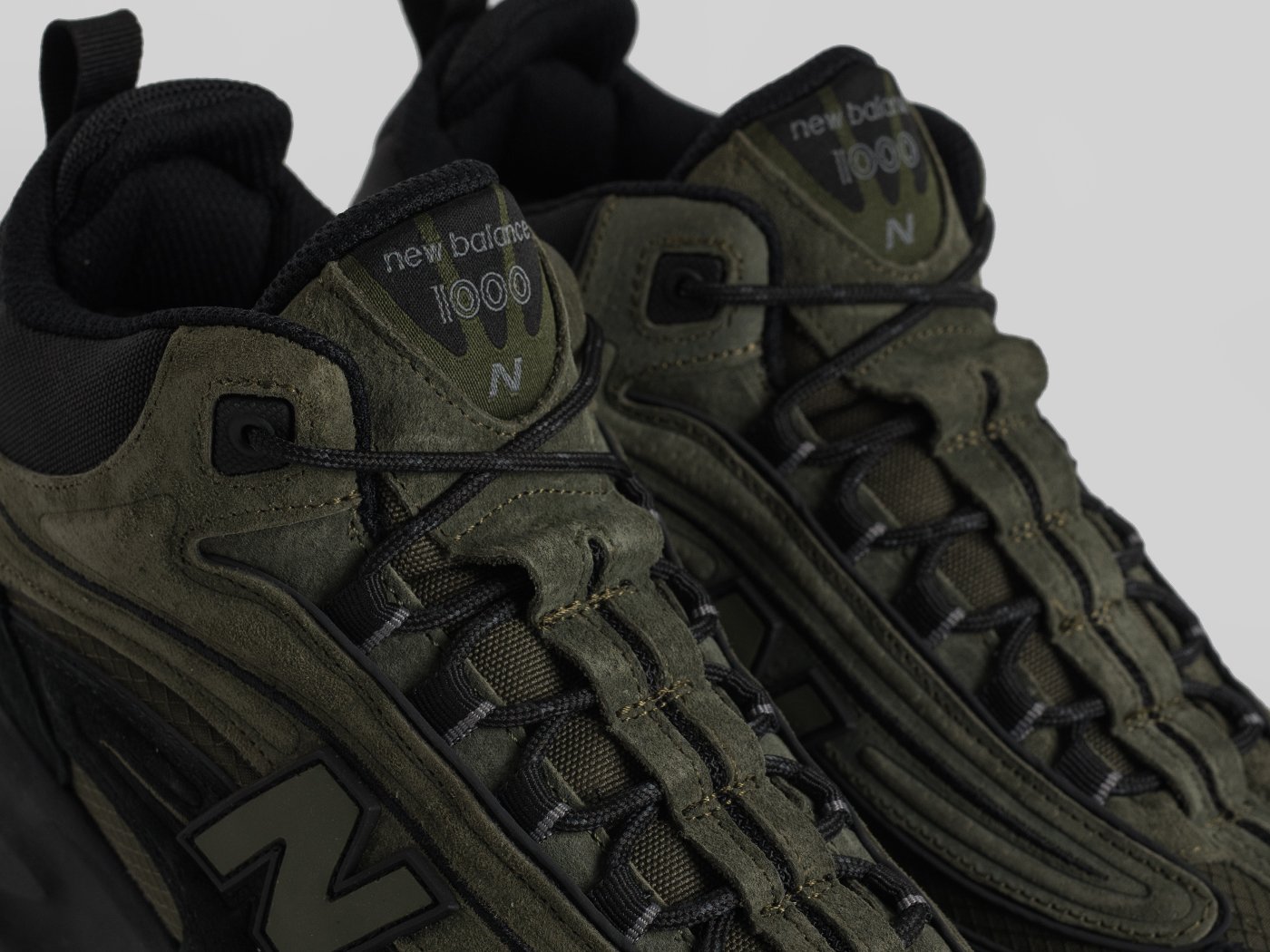 Кроссовки New Balance 1000 Mid
