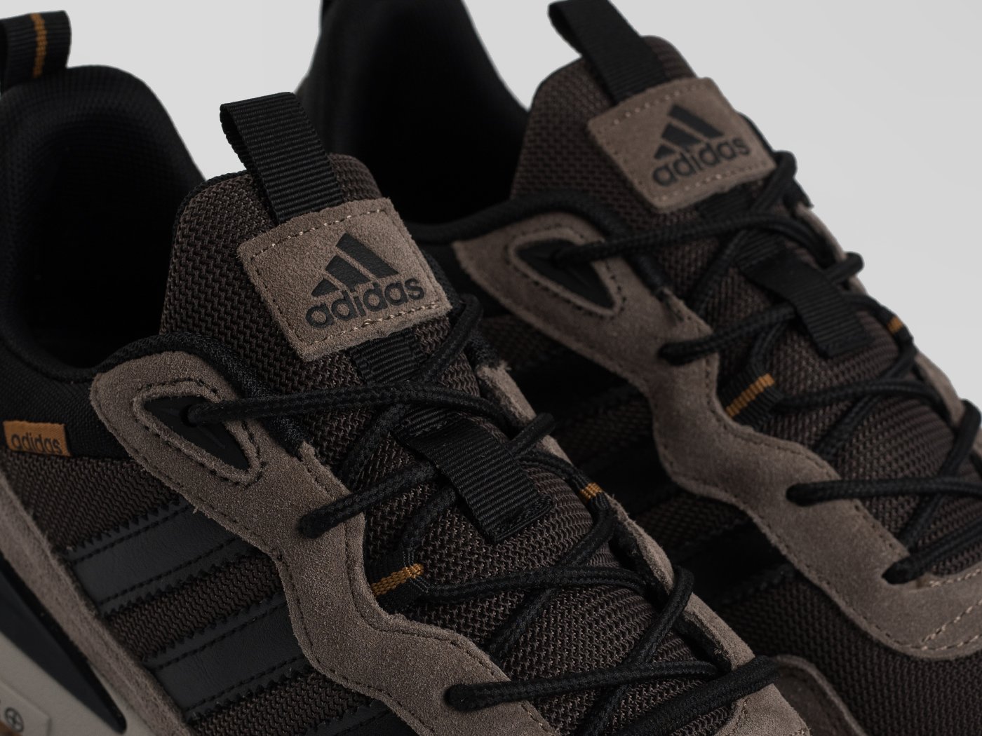 Кроссовки Adidas