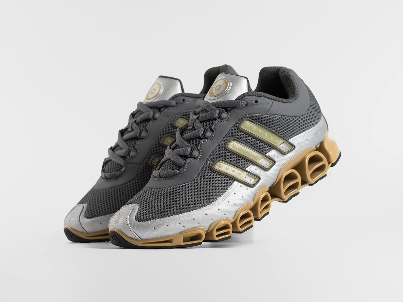 Кроссовки Adidas Megaride Pro