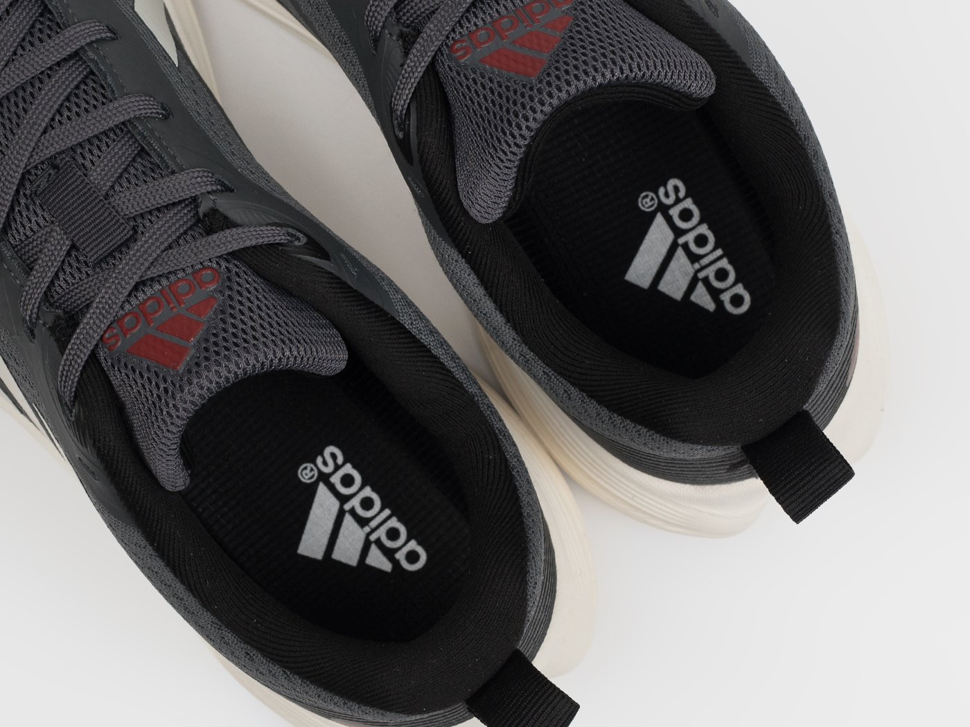 Кроссовки Adidas Response Runner