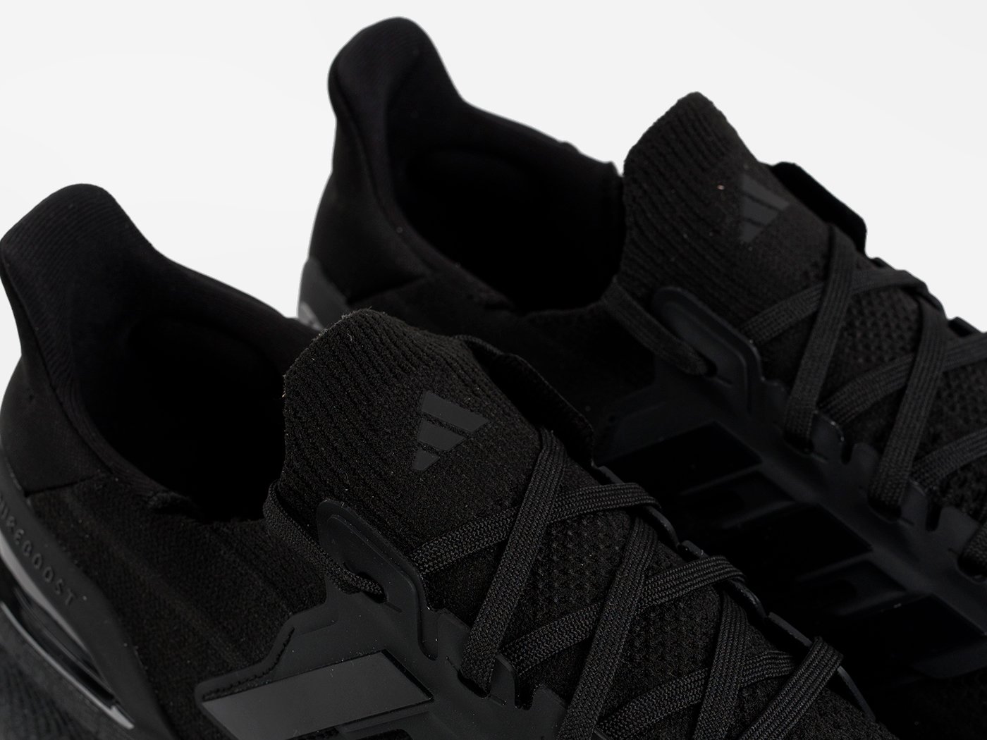 Кроссовки Adidas Ultra Boost 5