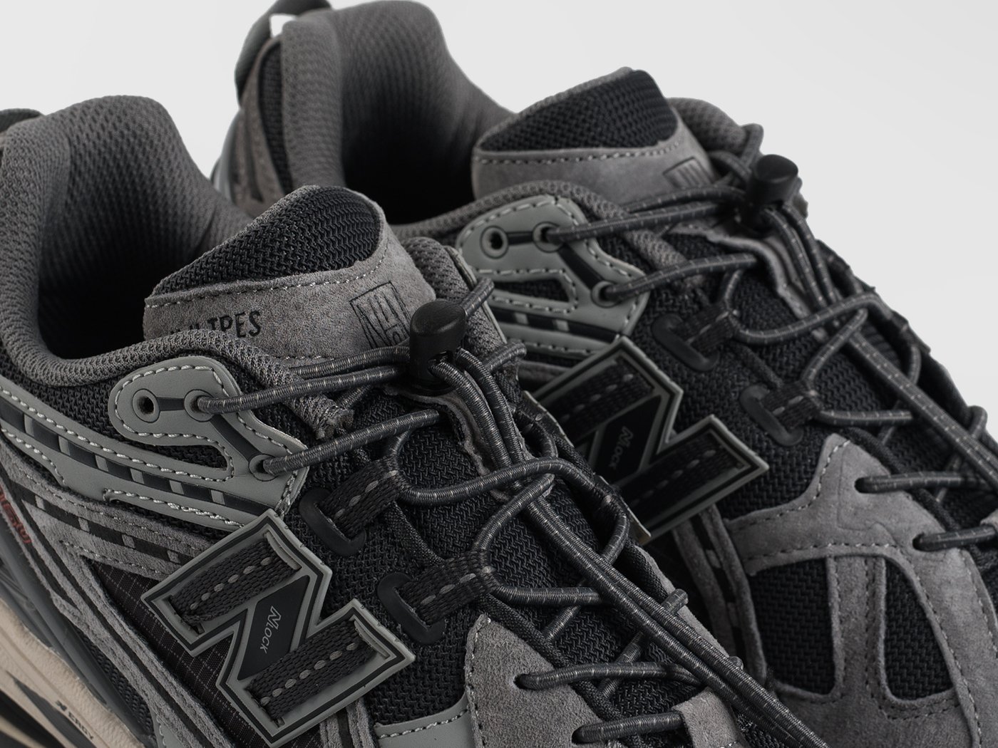 Кроссовки New Balance 1906U
