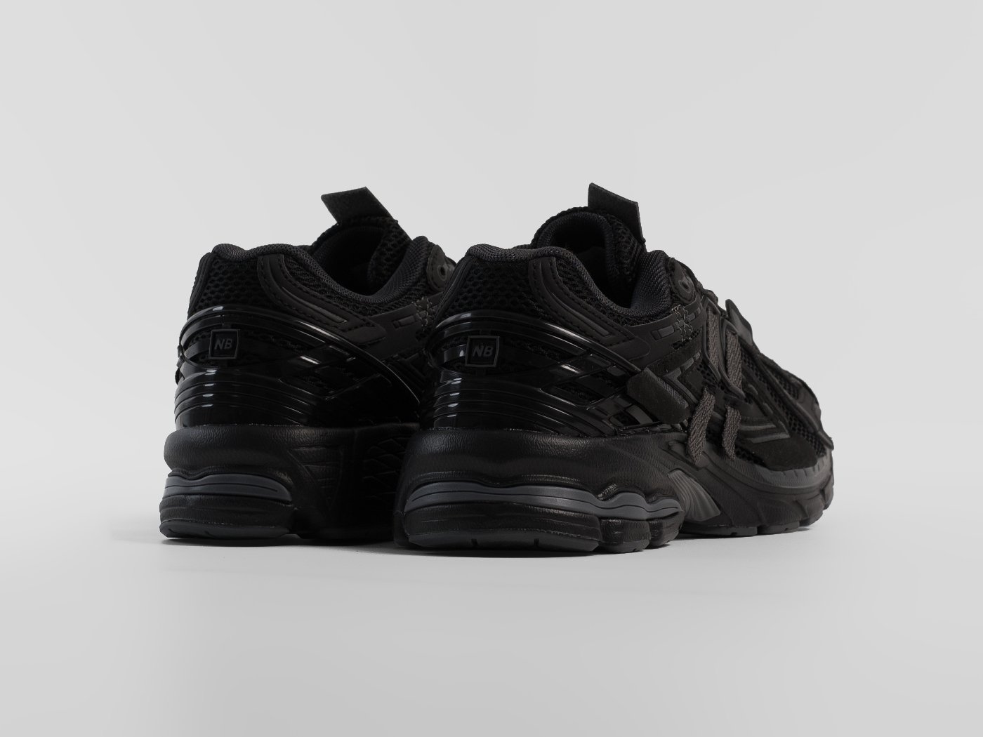 Кроссовки New Balance 1906A