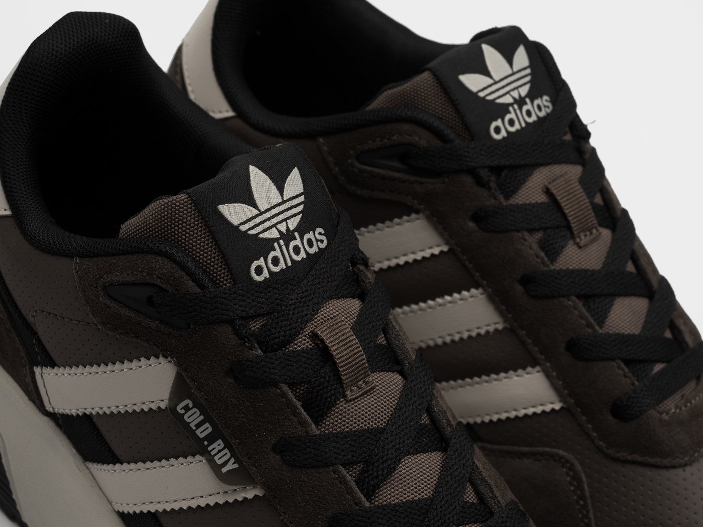 Кроссовки Adidas Retropy F2
