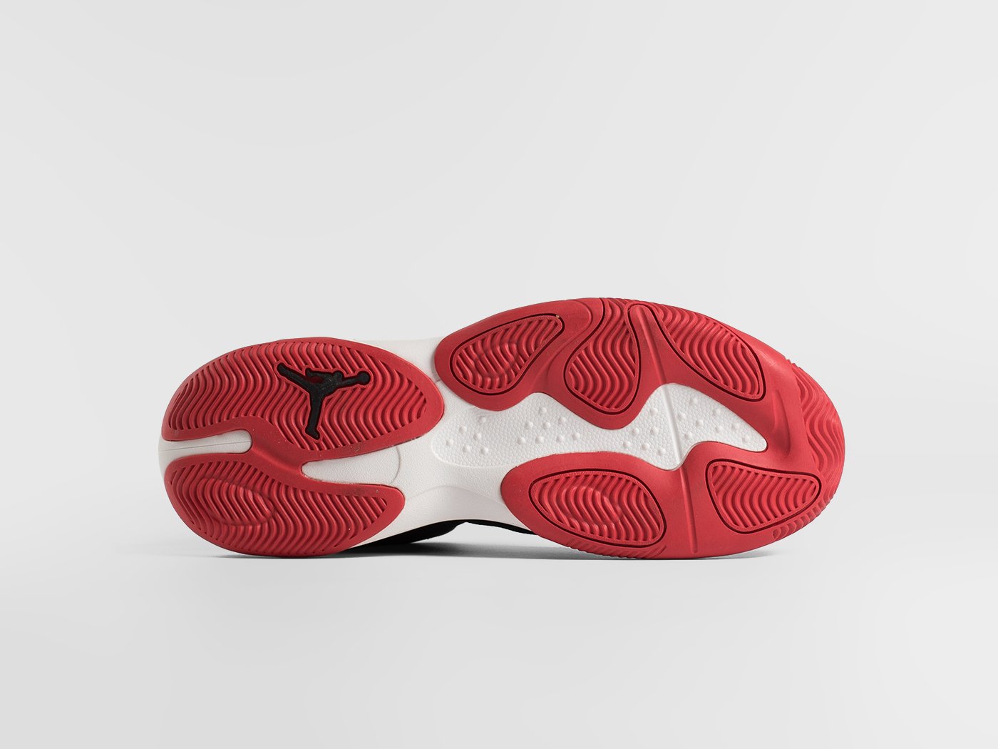 Кроссовки Jordan Max Aura 4
