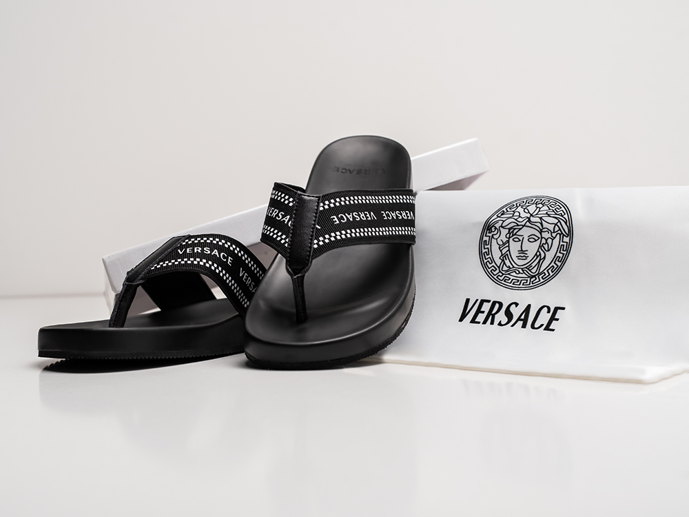 Сланцы Versace